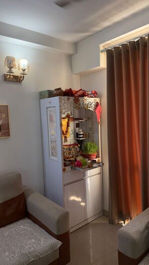 Furnished Amenities in 2 BHK Apartment at M3M Woodshire, Sector 107 – for Sale