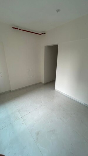 Room in 1 BHK Apartment at Sai Krupa Skylon Suburbia, Kandivali West – for Rent