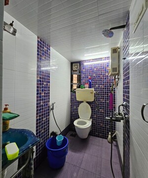 Team Area in 1.5 BHK Apartment at Nahars Everest, Versova – for Rent