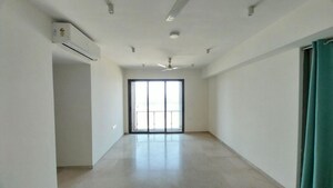 Room in 2 BHK Apartment at Lodha New Cuffe Parade, Wadala – for Rent
