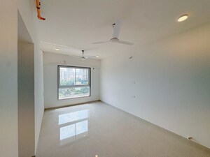 Furnished Amenities in 2 BHK Apartment at Shreeji Plaza, Malad West – for Rent