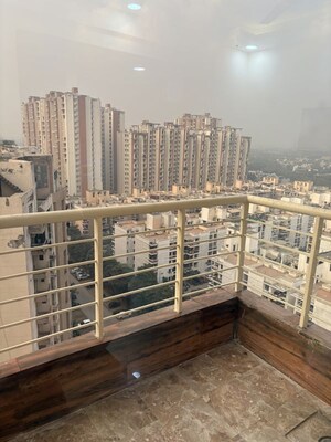1 BHK Apartment For Rent in Supertech Czar Suites, Omicron I Greater Noida
