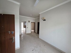 Room in 3 BHK Apartment at Central Park Flower Valley Aqua Front Towers, Sohna Sector 33 – for Sale