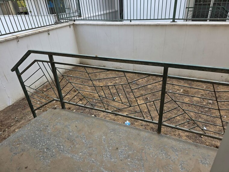 Balcony, central-park-flower-valley 3 Bedroom 1230 Sq.Ft. Apartment In Sohna Sector 33 Gurgaon 10795931