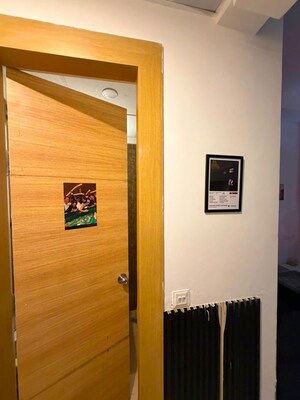 Room in Studio Apartment at Gaur City-2, Gaur City 2 – for Sale