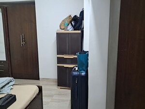 Furnished Amenities in 1 BHK Apartment at Andheri CHS, Andheri West – for Rent