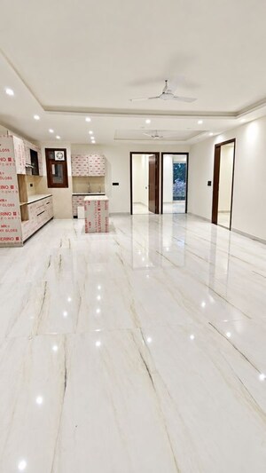 4 BHK Builder Floor For Rent in Chattarpur