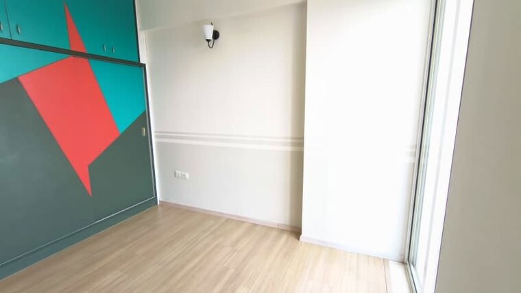 Room, dlf-regal-gardens 3 Bedroom 1720 Sq.Ft. Apartment In Sector 90 Gurgaon 10796053