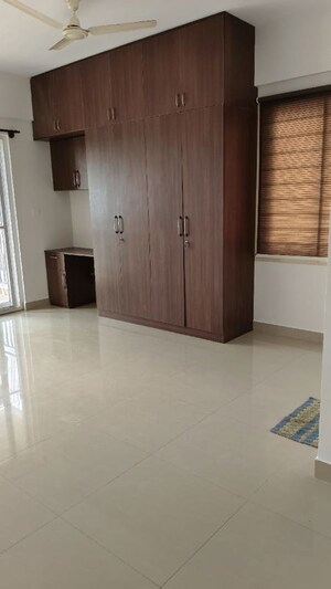 Room in 2 BHK Apartment at Shriram Sahaana, Yelahanka – for Rent