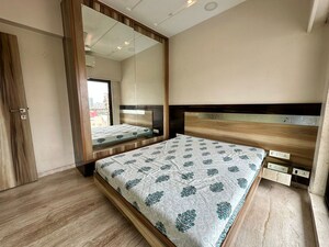 Bedroom in 4 BHK Apartment at Cosmopolis Tower, Andheri West – for Rent