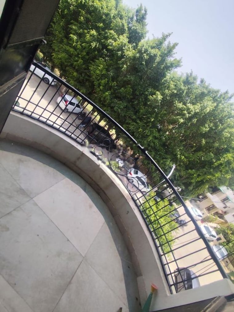 Balcony, ss-the-palladians 3 Bedroom 1500 Sq.Ft. Builder Floor In Sector 47 Gurgaon 10796104