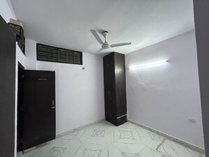 3 BHK Builder Floor For Rent in Sarvapriya Vihar