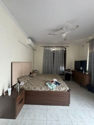 Bedroom in 3 BHK Independent House at Sector 15 ii – for Rent