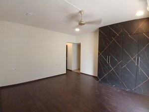 Room in 3 BHK Apartment at Ultra Space Insignia, Kalina – for Rent