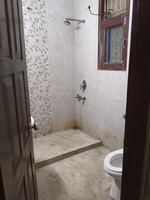 Bathroom in 3.5 BHK Builder Floor at Sector 72 – for Rent