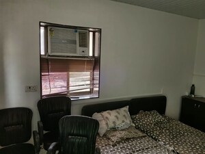 2 BHK Apartment For Rent in Poonam Apartments Worli, Worli