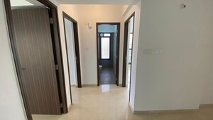 Room in 3 BHK Apartment at Kalpataru Woods Ville, Powai – for Rent