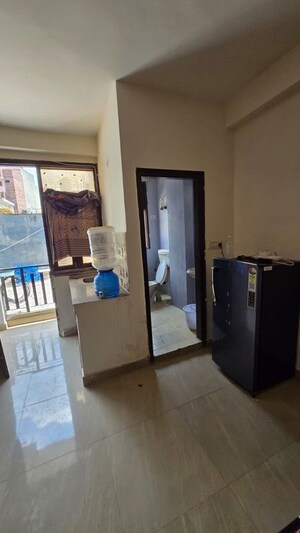 Team Area in 1 BHK Builder Floor at Neb Sarai – for Rent