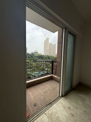 Room in 3 BHK Apartment at Runwal Forests, Kanjurmarg West – for Rent