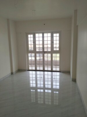 Room in 3 BHK Apartment at Associated Silvenia, Kothrud – for Rent