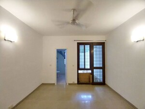 Room in 3.5 BHK Builder Floor at Vipul World Floors, Sector 48 – for Sale
