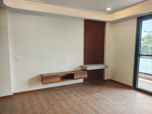 Room in 3 BHK Builder Floor at Ansal Plaza Gurgaon, Palam Vihar – for Sale