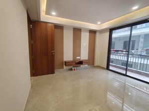 Room in 3 BHK Builder Floor at Ansal Plaza Gurgaon, Palam Vihar – for Sale