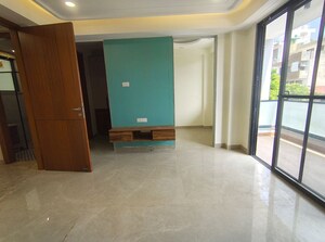 Room in 3 BHK Builder Floor at Ansal Plaza Gurgaon, Palam Vihar – for Sale