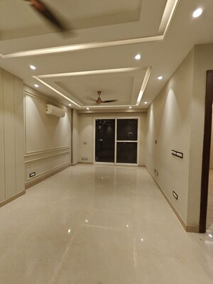 3 BHK Builder Floor For Rent in Sector 43