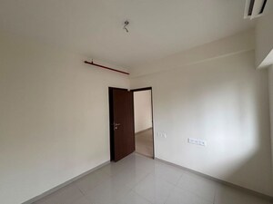 Room in 2 BHK Apartment at Omkar Signet, Malad East – for Rent