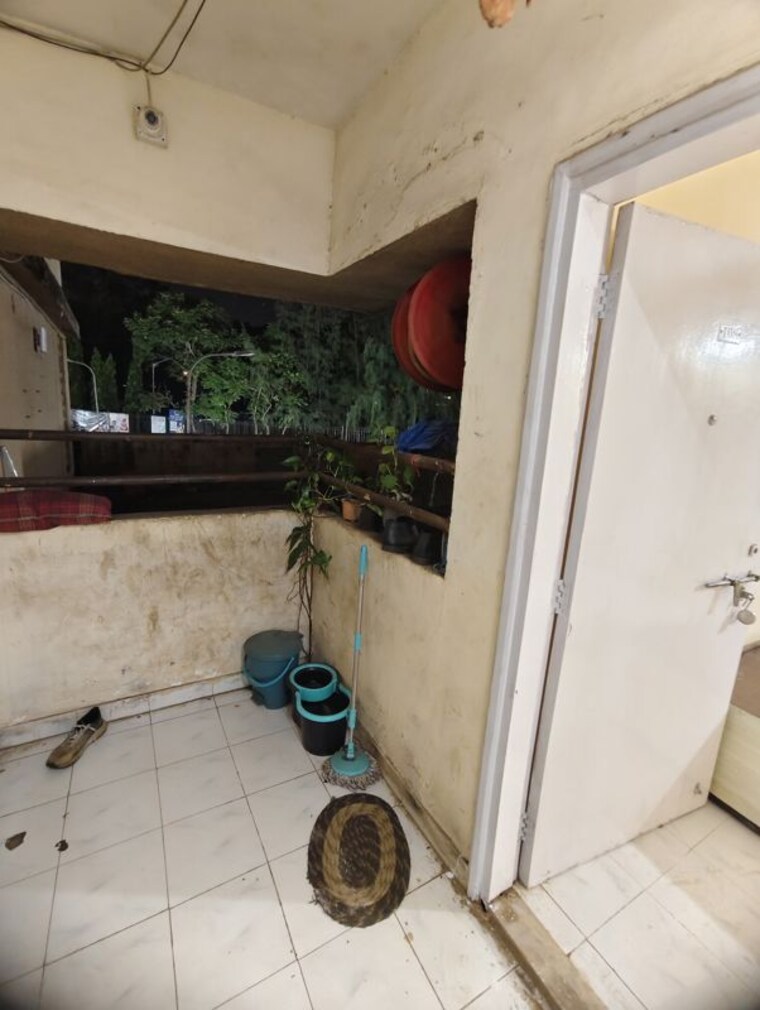Balcony, kanakia-wall-street 1 Bedroom 350 Sq.Ft. Apartment In Andheri East Mumbai 10796525
