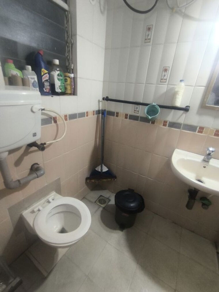 Bathroom, neco-nx 2 Bedroom 1100 Sq.Ft. Apartment In Viman Nagar Pune 10796545