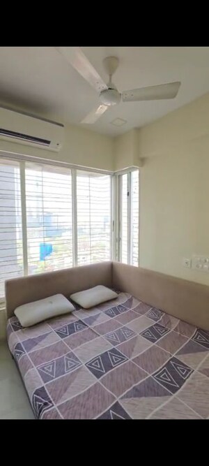 Balcony in  Pg at JP Unity Tower, Lower Parel – for Rent