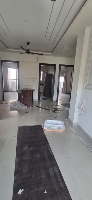 Room in 3 BHK Apartment at BPTP Park 81, Sector 81 – for Rent