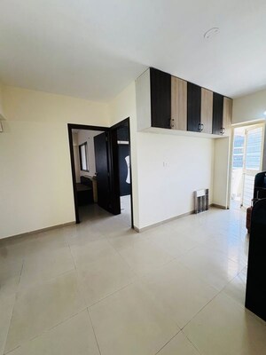 Room in 2 BHK Apartment at Rathi Livia, Wakad – for Rent