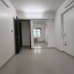 Building Lobby in 4 BHK Apartment at Sheth Golden Willows, Mulund West – for Rent