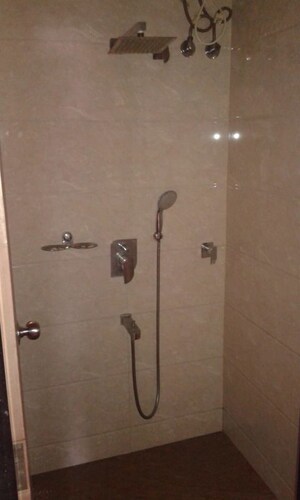 Furnished Amenities in 1 BHK Apartment at Kia Park Apartments, Andheri West – for Rent