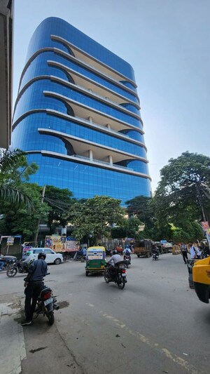  Pg – Exterior View View at DLF City Phase III, Sector 24 - for Rent
