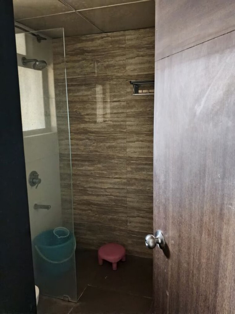 Bathroom, goel-ganga-florentina 2 Bedroom 1100 Sq.Ft. Apartment In Nibm Annexe Pune 10796753