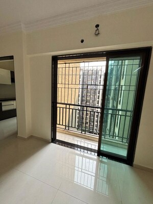 Room in 2 BHK Apartment at Happy Home Residency, Mira Road – for Rent