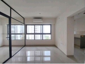 Room in 1.5 BHK Apartment at Piramal Vaikunth, Balkum Pada – for Sale