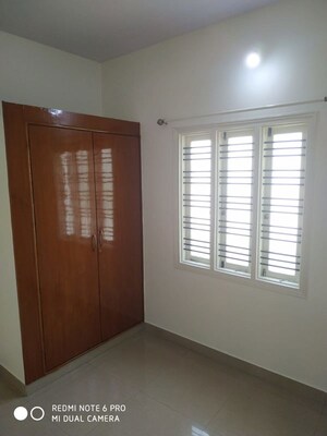 Room in 2 BHK Apartment at Banashankari 1st Stage – for Rent