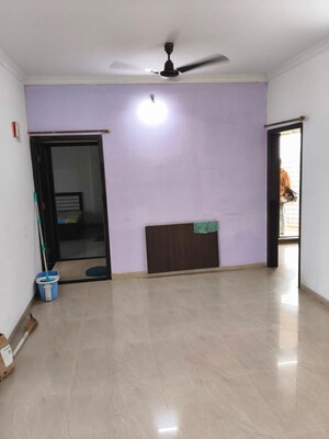 Hall in 2 BHK Apartment at Airoli Sector 8a – for Rent