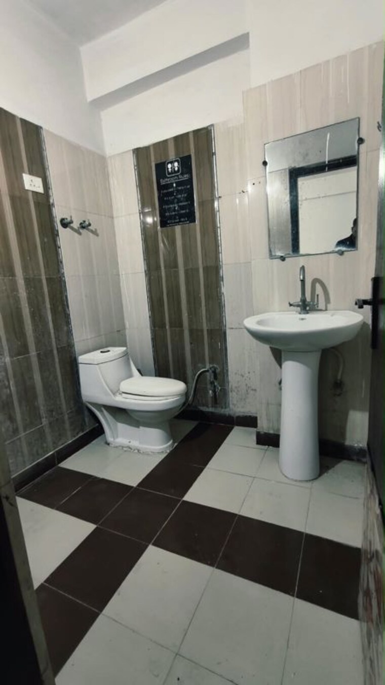 Bathroom, proview-officer-city-2 2 Bedroom 995 Sq.Ft. Apartment In Raj Nagar Extension Ghaziabad 10796998