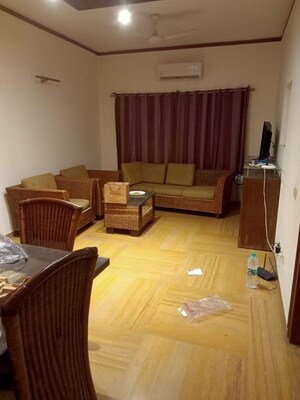 2 BHK Apartment For Rent in Lavelle Road
