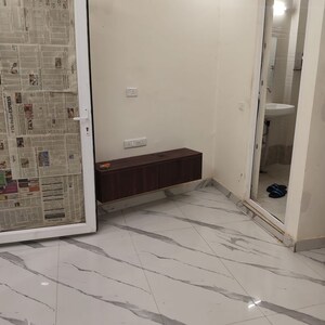 Room in 2 BHK Builder Floor at Sector 4 – for Rent