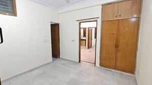 Room in 2 BHK Builder Floor at Khirki Extension – for Rent