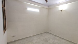 Room in 2 BHK Builder Floor at Khirki Extension – for Rent