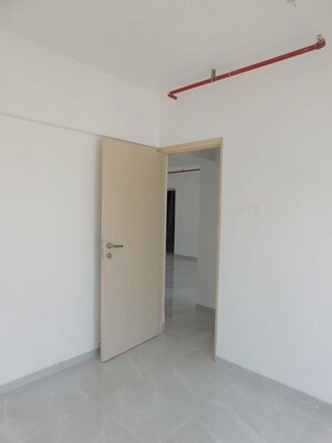 Room in 2 BHK Apartment at Soni Arcade, Borivali West – for Rent