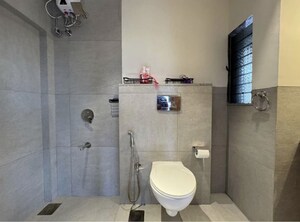 Bathroom in 5 BHK Apartment at Transcon Triumph Tower, Andheri West – for Sale